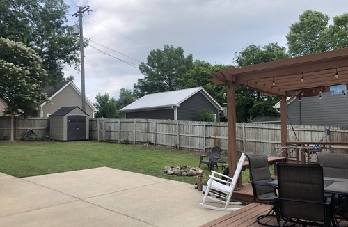 Lockeland Springs House | Sweet and Petite on Lillian Street 3 miles from Downtown Nashville