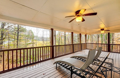 Woodstock Apartment | Tasteful Unit w/Pool Table: 7 Mi to Lake Altoona!