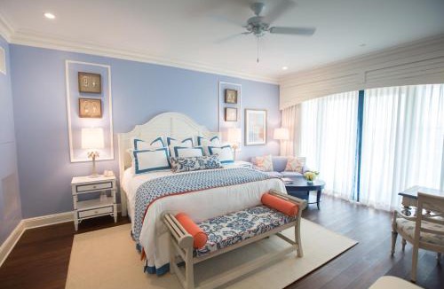 Charleston Harbor Resort | The Beach Club at Charleston Harbor Resort and Marina