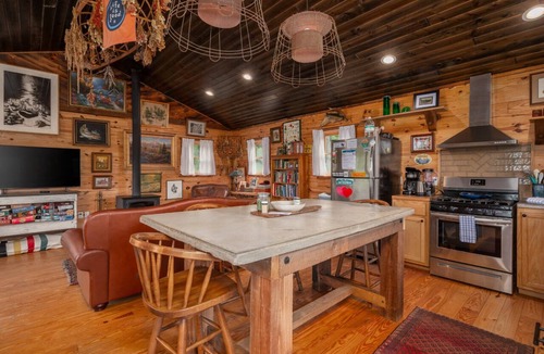 Black Mountain Cabin | The Brindle Barn | Pet Friendly, Fenced Yard & Stunning Views