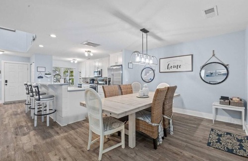 Mount Pleasant House | The Costal Haven - 5 Min Beach, 15 Min to DT