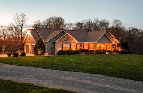 Fall Branch House | The Countryside by Peaceful Peak
