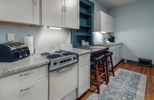 Jefferson City Apartment | The Downtown, Stay in the Heart of Mossy Creek