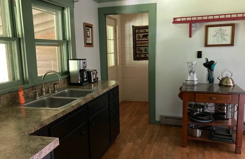 Hico Cabin | The Evergreen! Historic Cabin