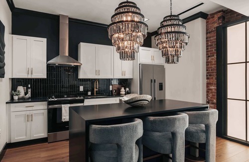 Arts District House | The Highball Suite Downtown Luxury