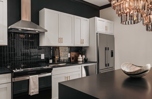 Arts District House | The Highball Suite Downtown Luxury