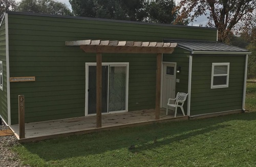 Woodsfield Cabin | The Hummingbird Nest Cabin