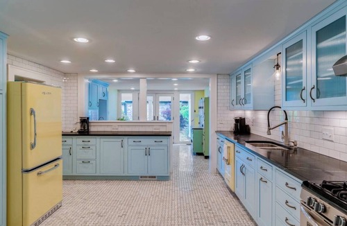 Lebanon House | The Isabella Nixon Home — Lovely Historic 1835 Home in Walkable Downtown Lebanon