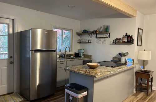 Jasper Cottage | The Lee House - Mountain Getaway