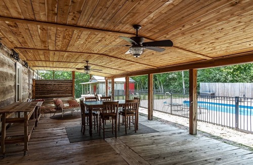 Gallatin Cabin | The Lodge at Pilot Knob | Private Pool | Lakeview