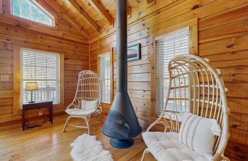 Black Mountain House | The Lovely Cabin