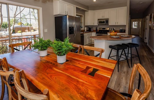 Sunset Cove House | The Lure Lux: Theater Room + Pool Table + Hot Tub!