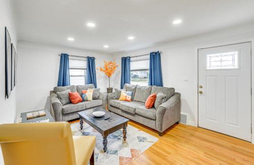 Maple Heights House | 'The Maple Tree' Home: 14 Mi to Downtown Cleveland