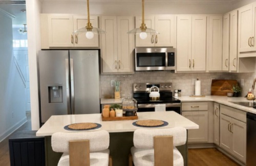 Sugar Creek House | The Oak @4021 Sofley Road - Boutique Luxury Stay in Charlotte