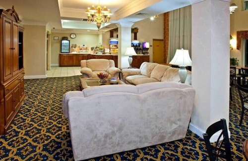 Richmond House | The Perfect Place to Relax and Unwind! Free WiFi!