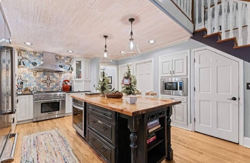 Willow Spring House | The Retreat-Hot Tub-Theater-Bar-6000sqft