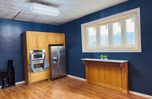 Keyser Apartment | “The Train Station” - A modern open space B&B with a western vibe. Must see!