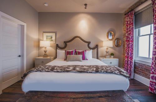 Downtown Asheville Hotel | The Windsor - Asheville