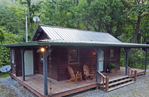 Clayton Cabin | Timpson Creek Cabin