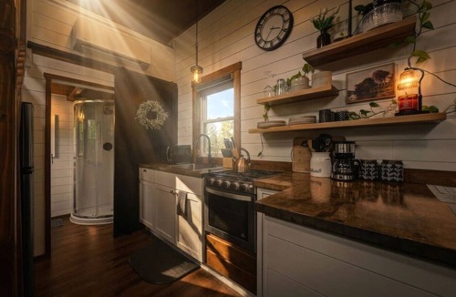 Swanton House | Tiny House in the Orchard; a Romantic Stay for two