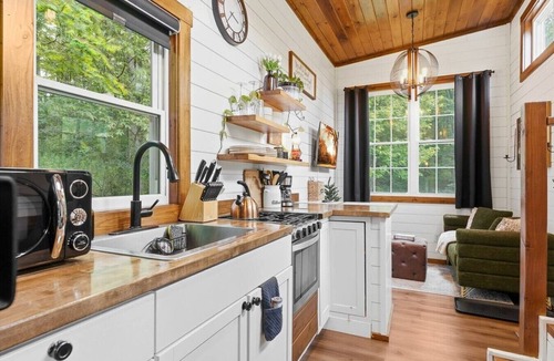 Swanton House | Tiny House in the Orchard; a Romantic Stay for two