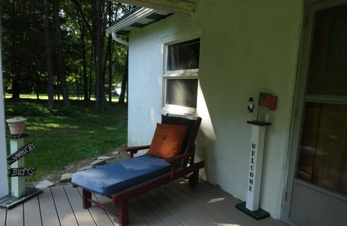 Tylersburg House | Tionesta LO a Rustic Cabin that sleeps 6!