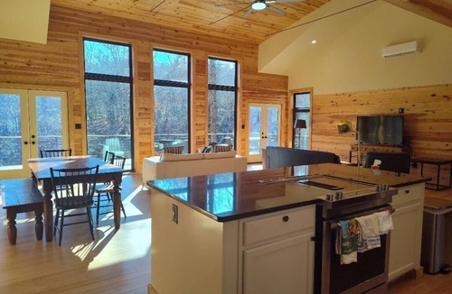 Faber Cabin | Top Rated River Cabin in the Heart of Nelson County. Close to all attractions!