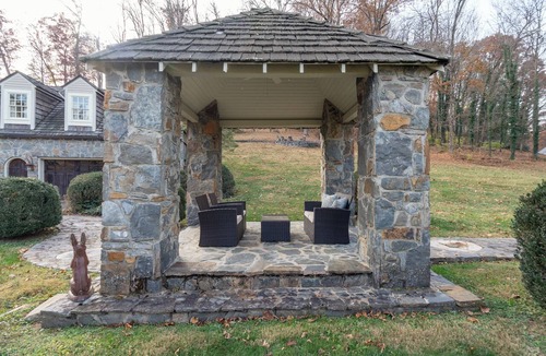 Bristol Cottage | Tranquil Cottage on the 8-Acre Grounds of the Historic Eastman House
