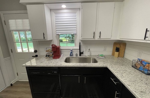 Murfreesboro House | Tranquil Retreat,Family & Pet Friendly, 2 Miles MTSU, 4.5 miles Seigel Complex!