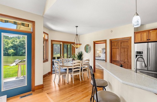 Loudon House | Tranquil Tellico Lakefront Retreat - Kayaks! Private Dock!