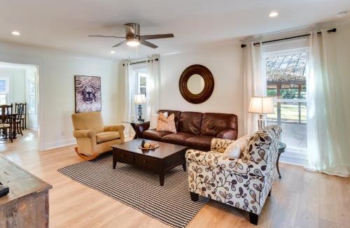 Travelers Rest House | Tranquil Travelers Rest Home w/Fire Pit!