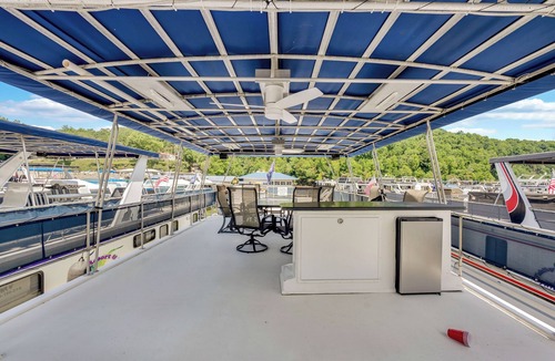 Smithville Boat Rental | Tranquil Waterside Escape: TALES Premier Houseboat Rental on Center Hill Lake