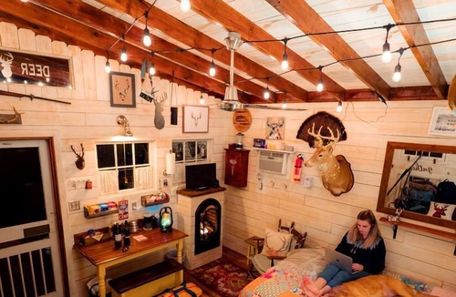 Dunlap Cabin | Tree House Glamping near Fall Creek Falls State Park and Chattanooga, Tennessee