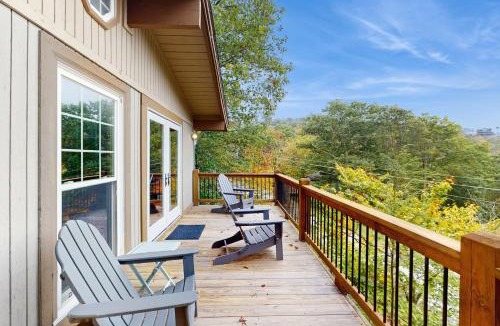 Beech Mountain House | Tree Top Cabin