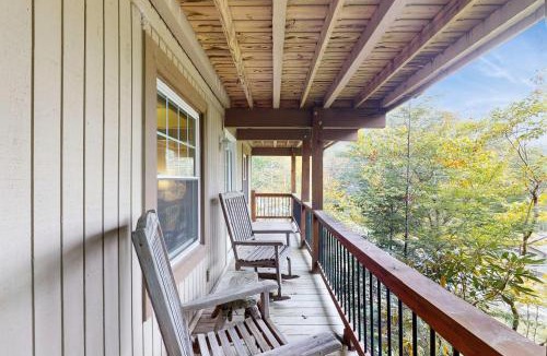 Beech Mountain House | Tree Top Cabin