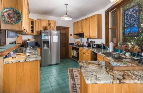 Apple Ridge House | Treehaven - Magical Mountain Retreat, Views, Upsca