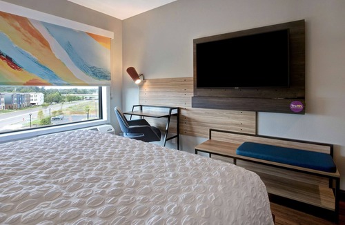 Brentsville Hotel | Tru by Hilton Manassas