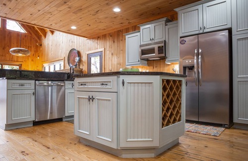 Six Mile House | Turtle Cove Lakefront Retreat - Lake Keowee 180 ft shoreline, deep-water dock