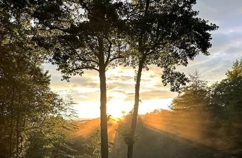 Altamont Cabin | Twin Oaks at Linville, Private, Newly remodeled!