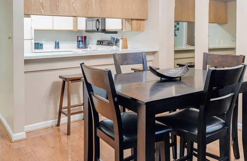 Gatlinburg Condo | two bedroom condo sleeps 6 persons