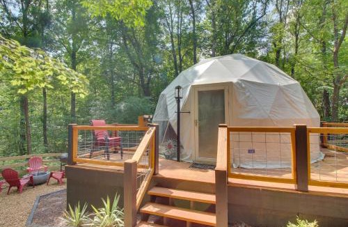 Sparta Apartment | Unique Dome Home w/Deck in Smoky Mountains
