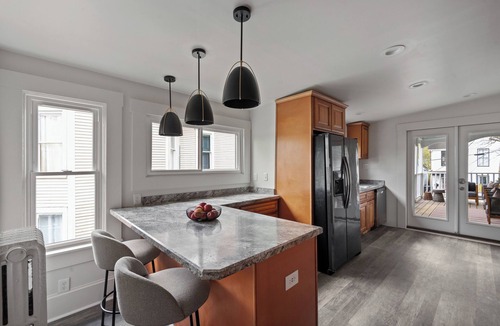 Frankfort House | Unwind at Our Bourbon Duplex w/Hot Tub/Walk to Downtown/Near Buffalo Trace