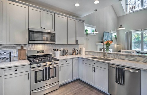 Oakley House | Upscale Asheville Home Near Biltmore Estate