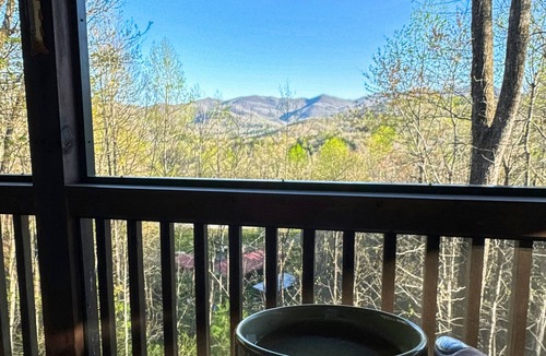 Hiawassee Cabin | Upscale cabin w/mountain views, hot tub, minutes to Lake Chatuge