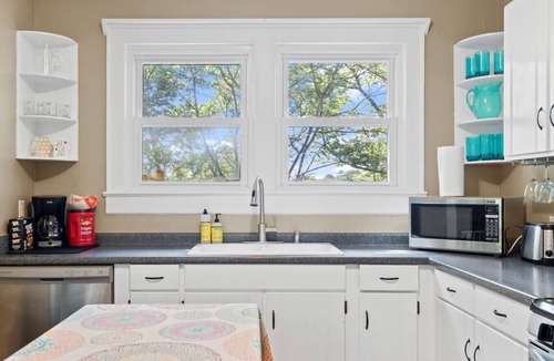 North Chattanooga House | Uptown Cottage- downtown Chattanooga