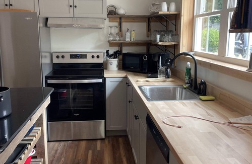 Bolivar House | Vacation Rental Thistle Cottage