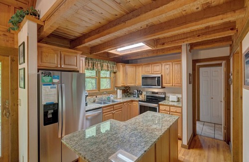 Banner Elk Cabin | Valley Creek Cabin-Cabin, Water, Pet Friendly, King Beds, Gas Fireplace & Grill