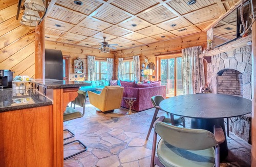 Suches Cabin | Vibrant Spacious Mountain Estate with Heated Pool & Hot Tub in Suches