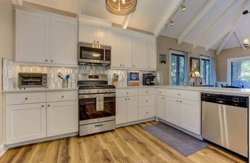 Big Canoe House | Villa on 9 - Big Canoe Community・Golf Course Views・Near Sconti Lake