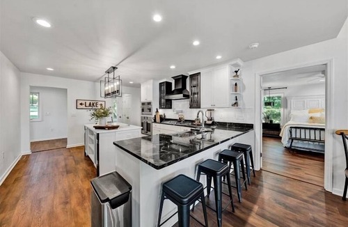 Huddleston House | Visit CRADDOCK POINT!